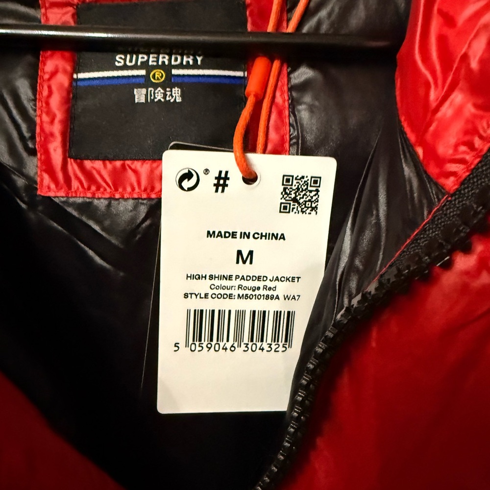 Superdry Red Puffer Jacket - Hooded Quilted Coat(brand new) - Picture 4 of 8